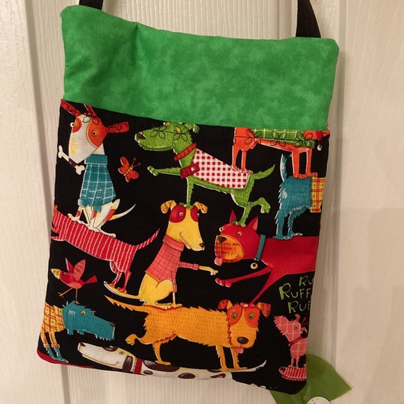 Crossbody Dog Poop Bag Holder…. NWT - Picture 3 of 4